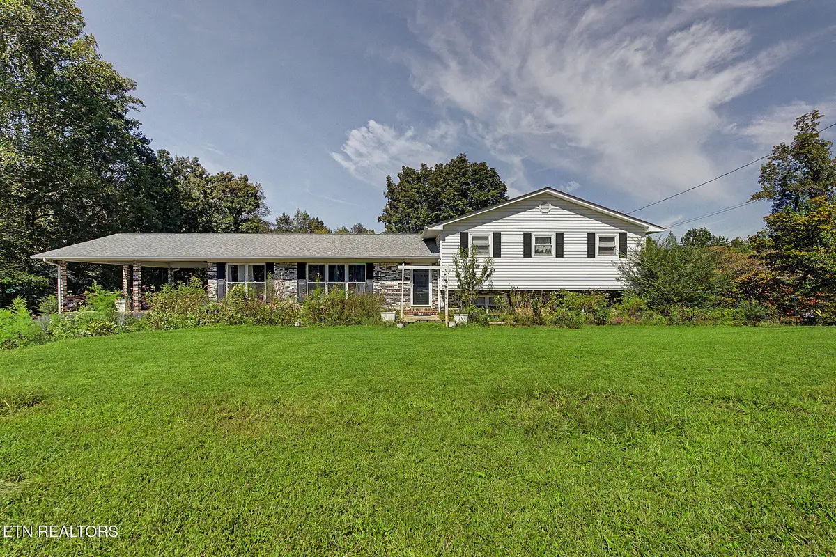 319 Woodland Drive, Harriman, TN 37748 - #1