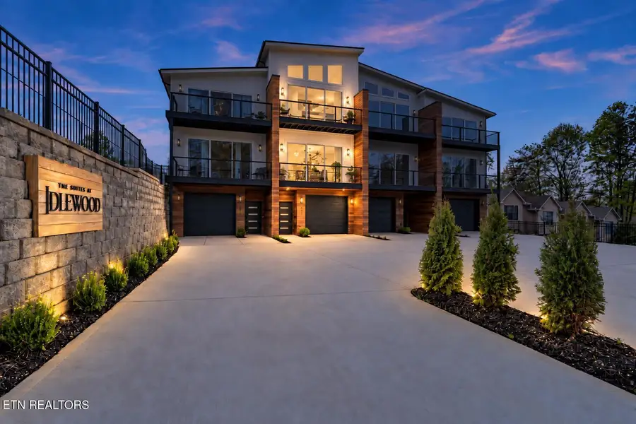 641 Idlewood Lane, Knoxville, TN 37923 - #2