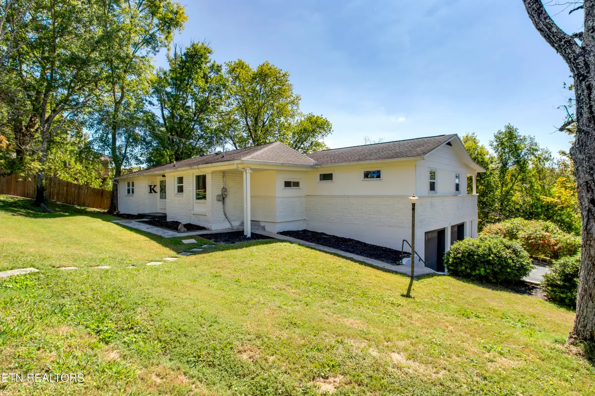 812 Sunset Drive, Kingston, TN 37763 - #1