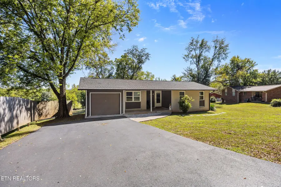 1706 Hazen St, Knoxville, TN 37915 - #2