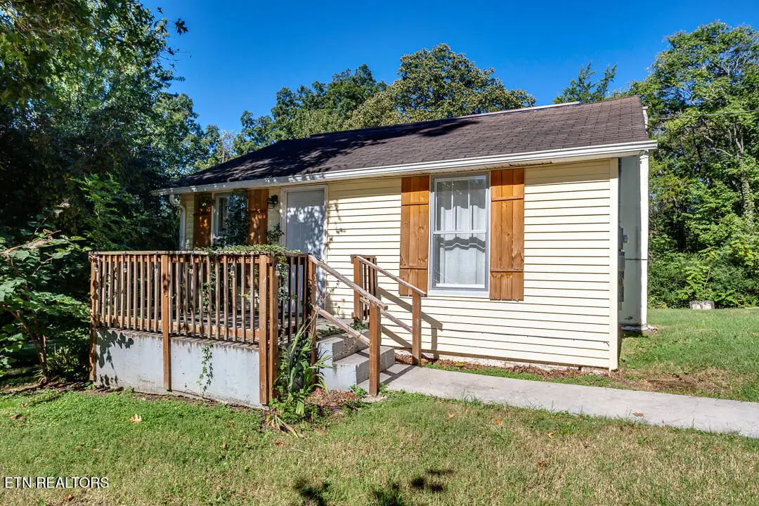 6835 Ridgeview Rd, Knoxville, TN 37918 - #1