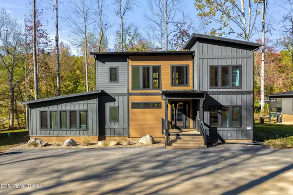 4143 Fontaine Way, Gatlinburg, TN 37738