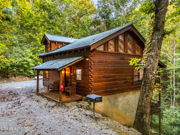 3504 Hunter Hills Way, Sevierville, TN 37876
