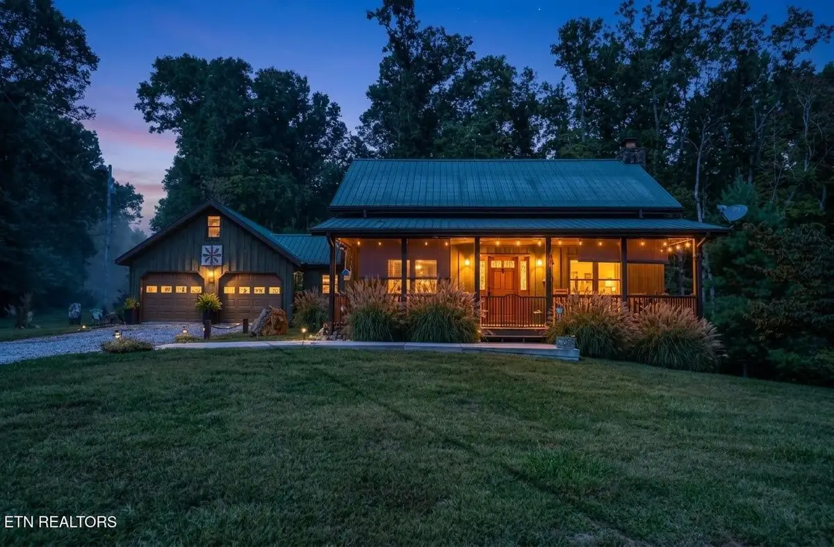 4959 Grave Hill Rd, Oneida, TN 37841 - #1