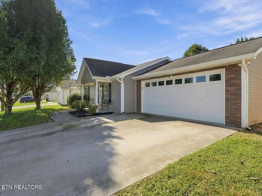 7732 Ralph Youmans Rd, Corryton, TN 37721 - #3