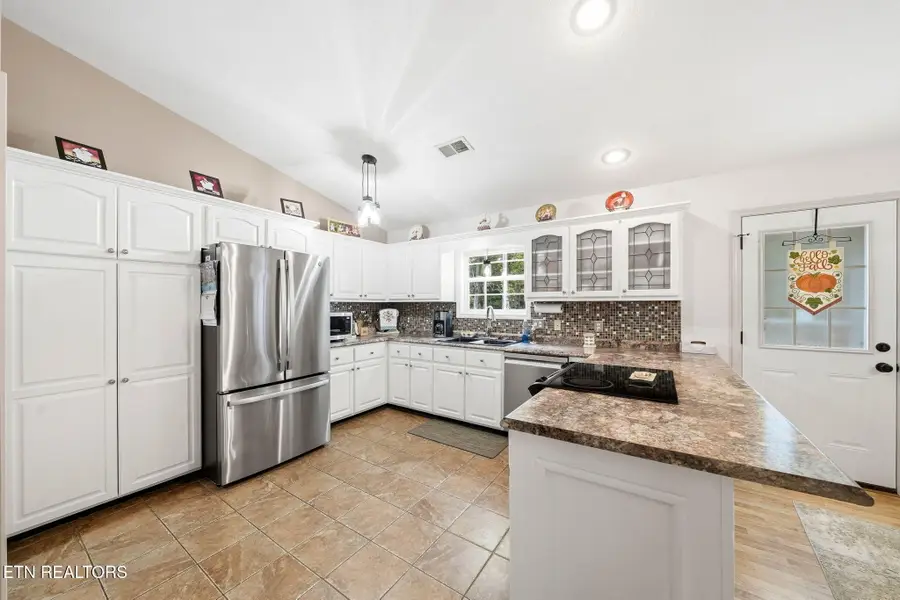 383 Chance Private Drive, Oneida, TN 37841 - #3