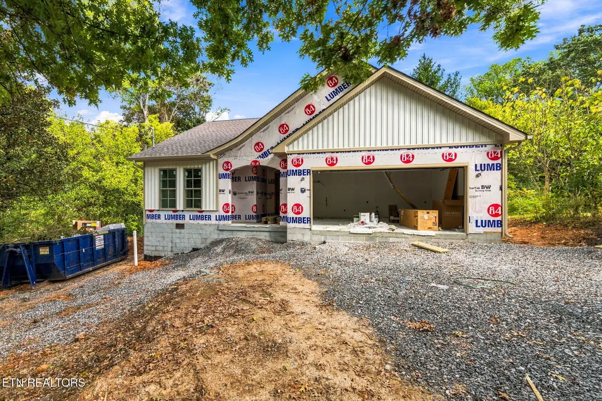 823 Gresham Rd, Knoxville, TN 37918 - #1