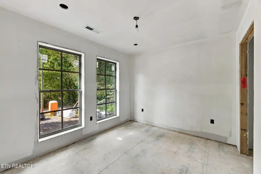 823 Gresham Rd, Knoxville, TN 37918 - #3