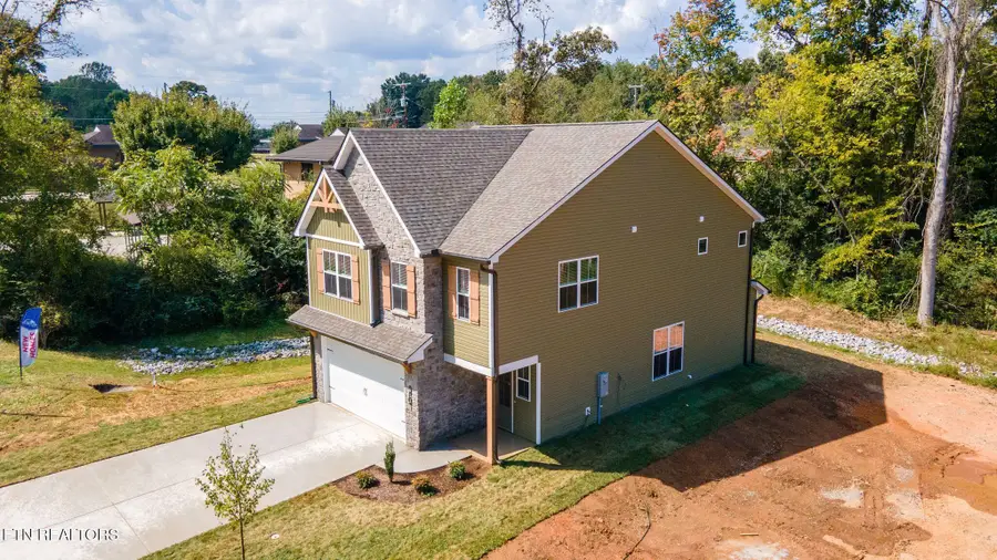 611 8th Avenue, Lenoir City, TN 37771 - #3