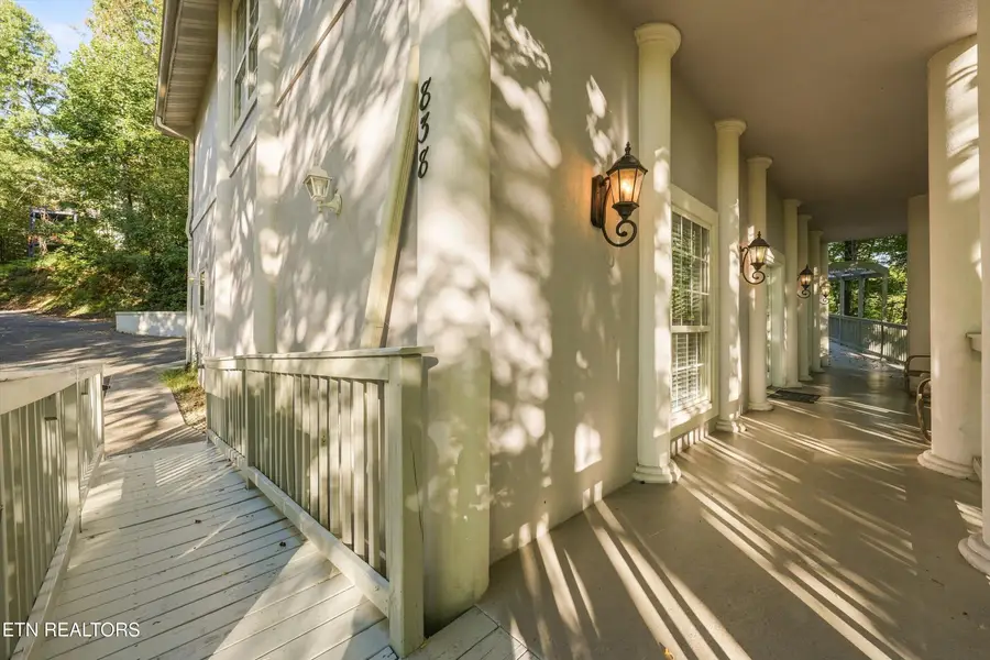 838 Holly Branch Rd, Gatlinburg, TN 37738 - #2