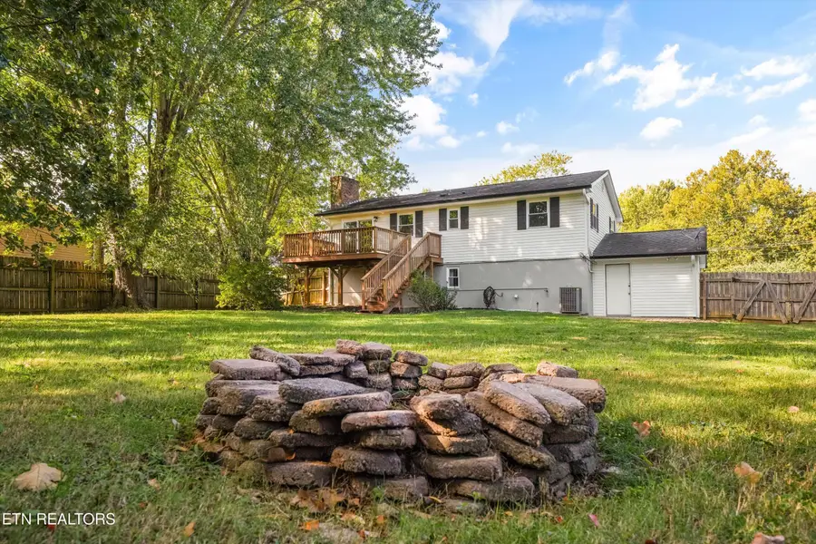 712 Owl Hollow Rd, Knoxville, TN 37923 - #2