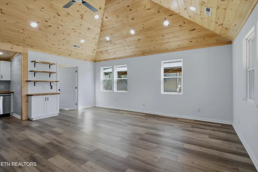 1100 8th St, Etowah, TN 37331 - #3