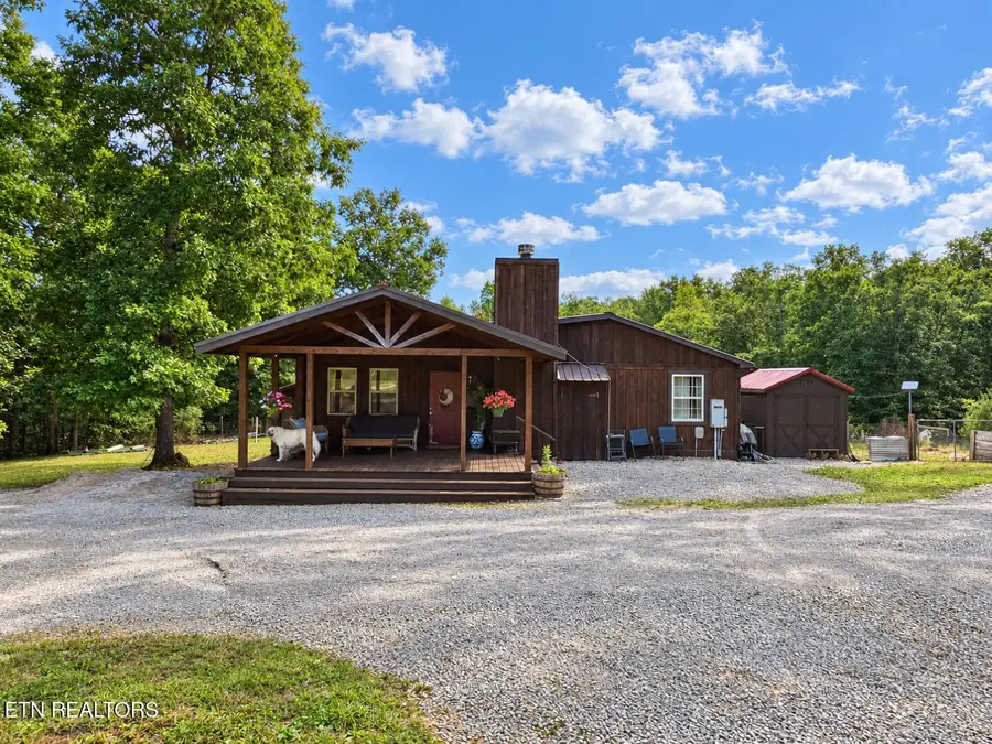 201 Collins Turnpike, Deer Lodge, TN 37726 - #3