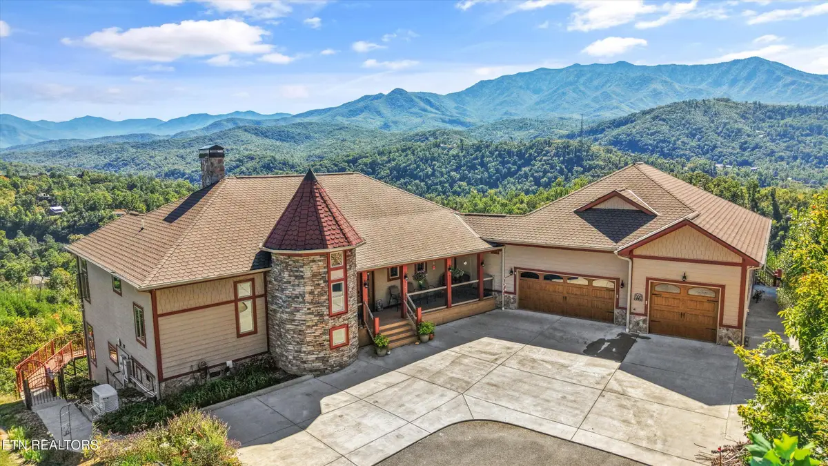 706 Nocks Drive, Gatlinburg, TN 37738 - #1
