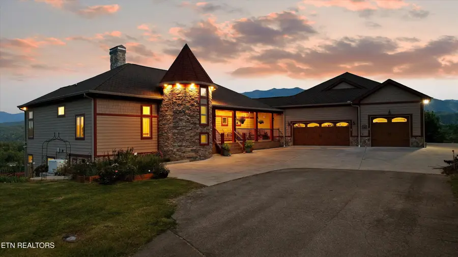 706 Nocks Drive, Gatlinburg, TN 37738 - #2