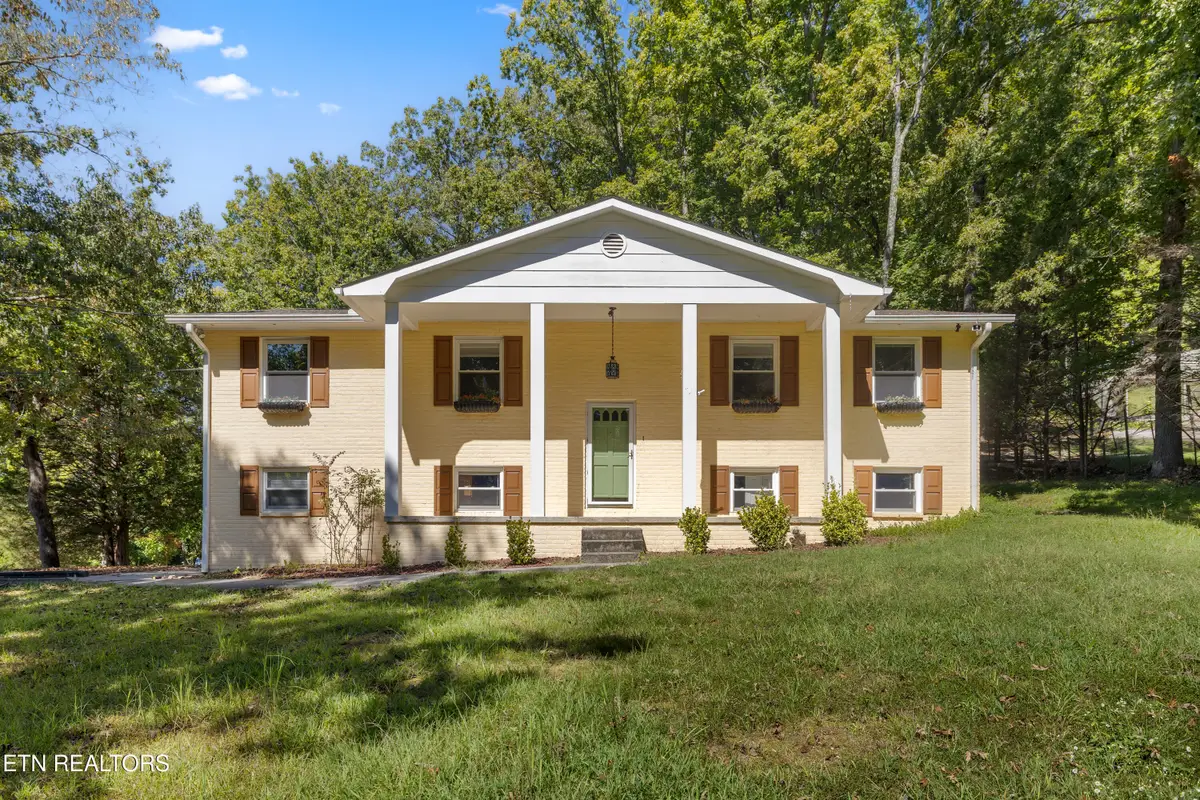209 Highland Drive, Harriman, TN 37748 - #1