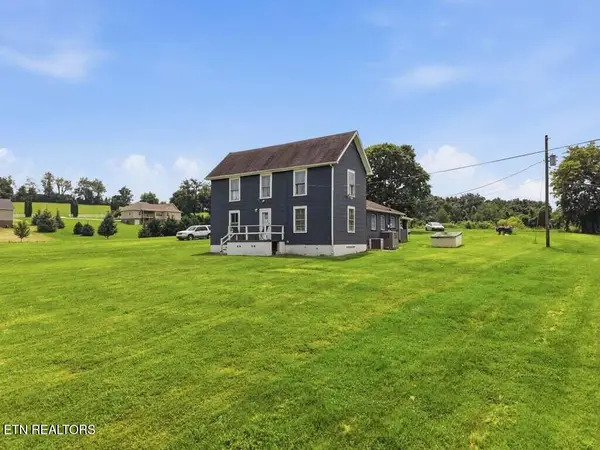 990 Dover Rd, Morristown, TN 37813