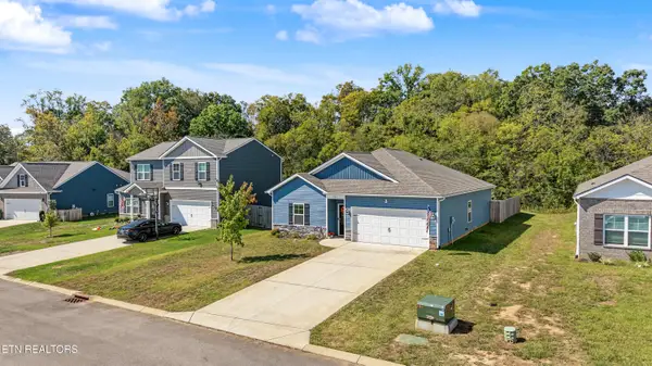 521 Heritage Crossing Drive, Maryville, TN 37804