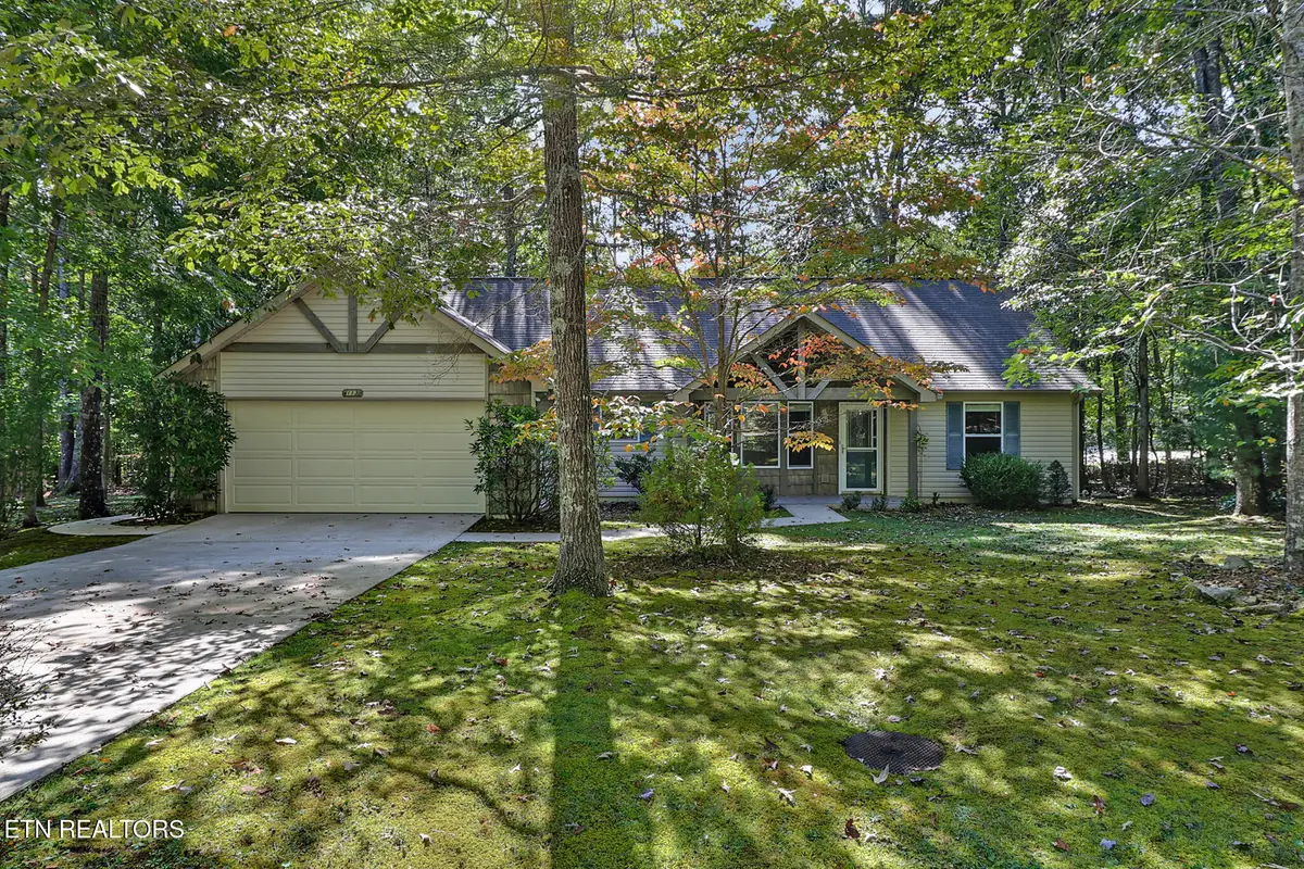113 Devon Rd, Crossville, TN 38558 - #1