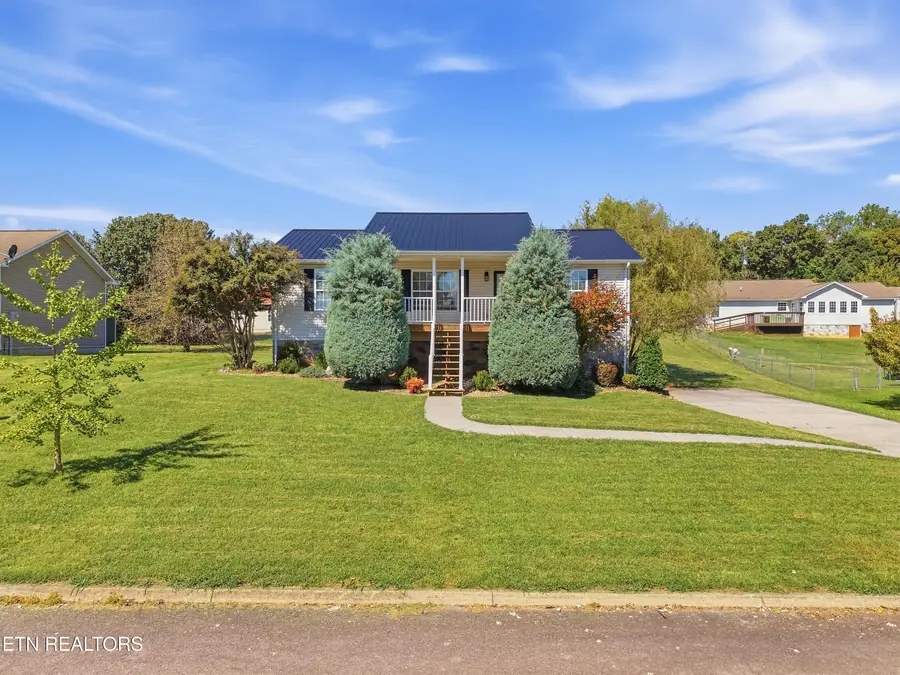 509 Delores Drive, Dandridge, TN 37725 - #2