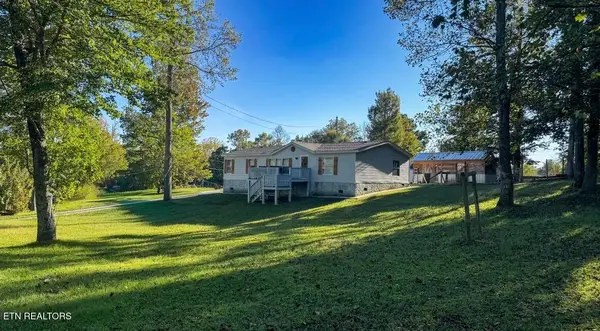 616 Verdun Rd, Oneida, TN 37841