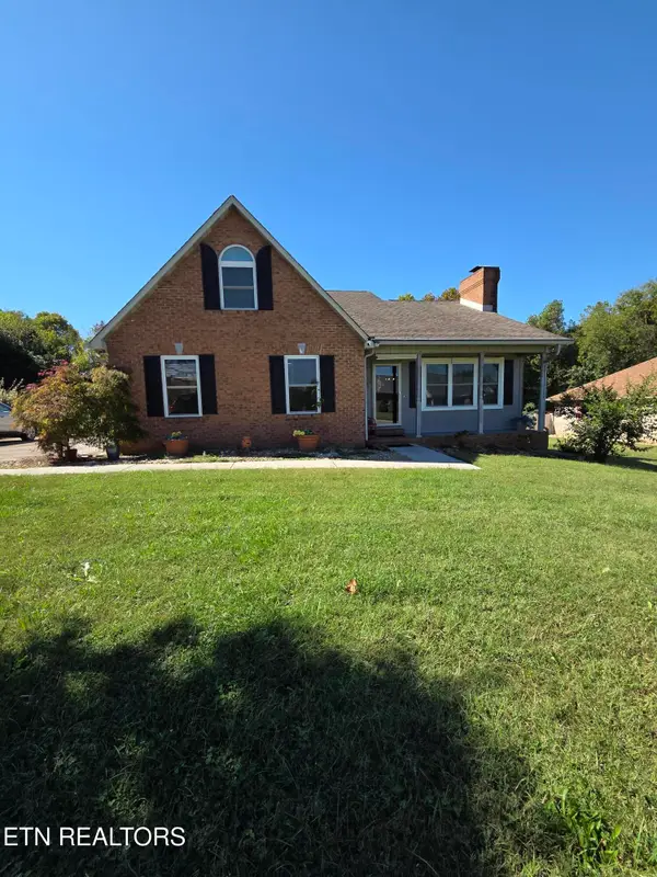 202 Manchester Drive, Maryville, TN 37803