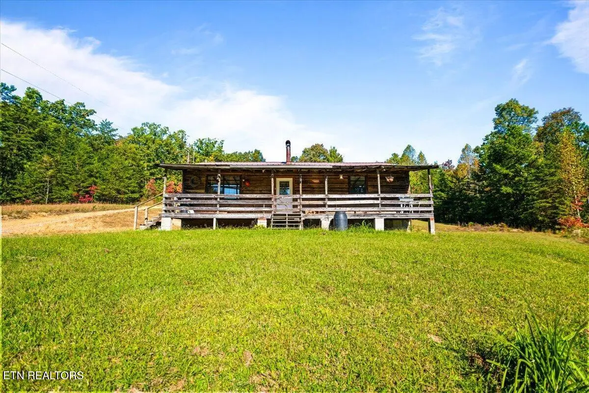 741 Melvin Hollow Rd, Pioneer, TN 37847 - #1