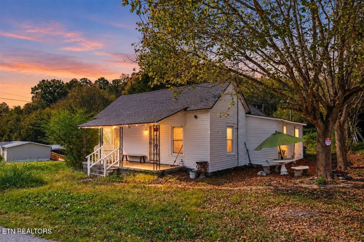 216 Pine Hollow Rd, Jacksboro, TN 37757 - #1