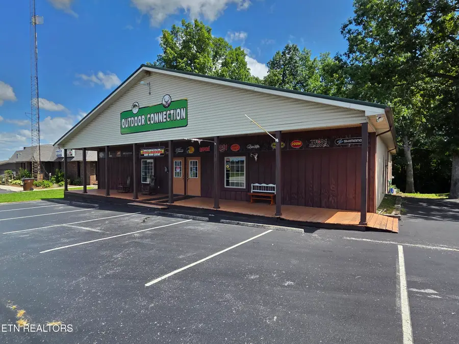 969 Miller Ave, Crossville, TN 38555 - #3