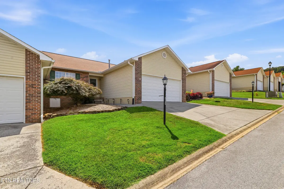 209 Executive Meadows Drive, Lenoir City, TN 37771 - #1