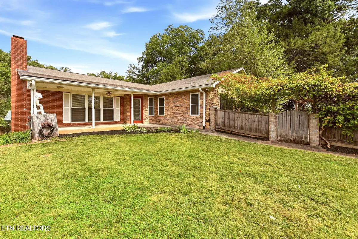198 Lasalle Rd, Oak Ridge, TN 37830 - #1