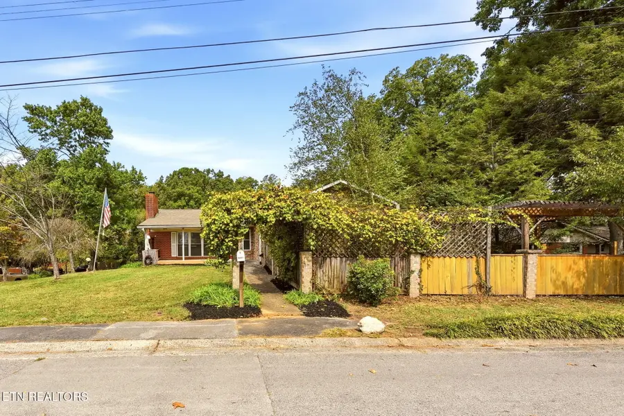 198 Lasalle Rd, Oak Ridge, TN 37830 - #2
