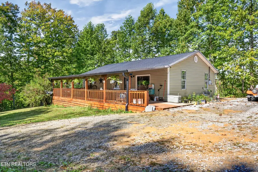 2882 Brewer Rd, Crossville, TN 38572 - #2