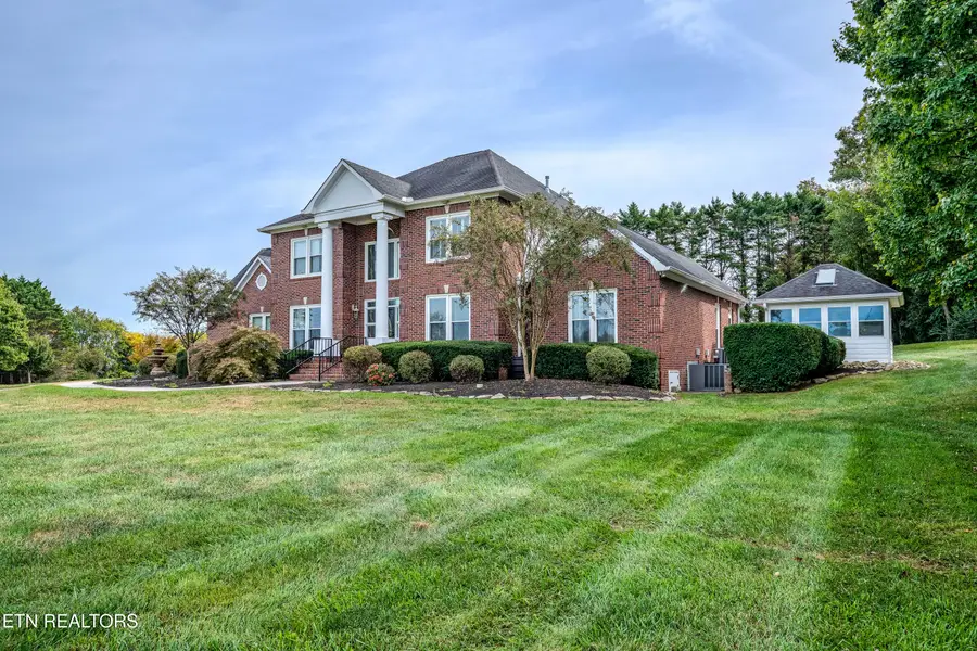 2425 Mccleary Rd, Sevierville, TN 37876 - #2