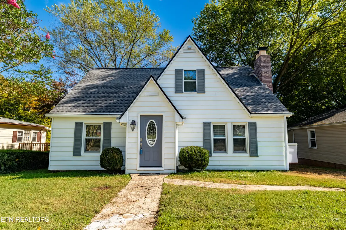 625 Medaris St, Clinton, TN 37716 - #1