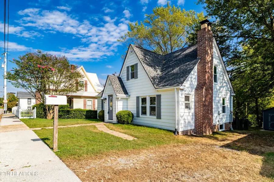 625 Medaris St, Clinton, TN 37716 - #2