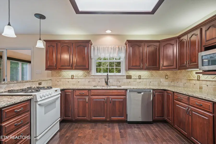 2560 Hirst Circle, Lenoir City, TN 37772 - #3