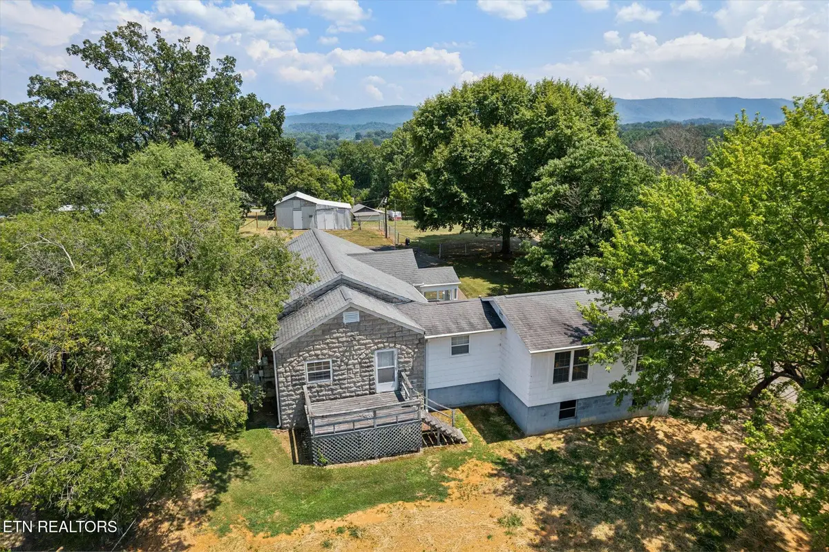 810 Ridge Rd, Maryville, TN 37803 - #1
