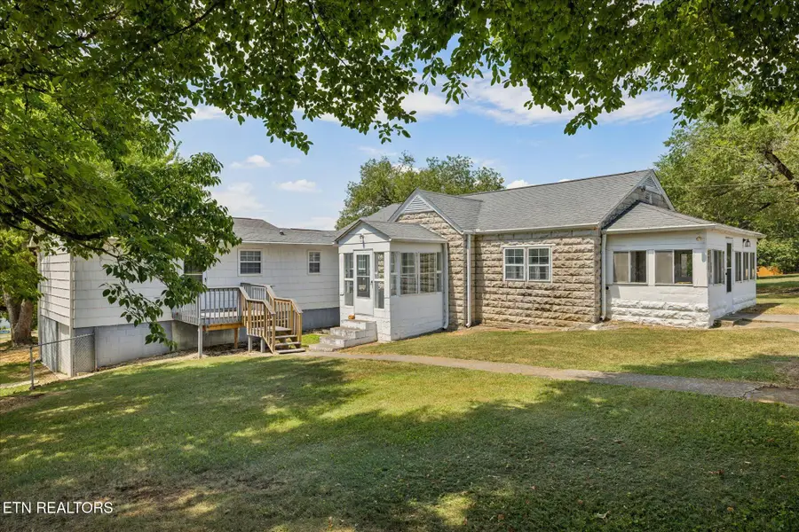 810 Ridge Rd, Maryville, TN 37803 - #2