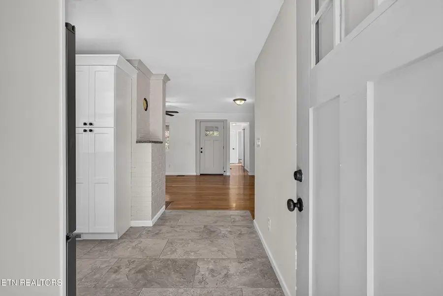 102 Poplar Rd, Oak Ridge, TN 37830 - #3