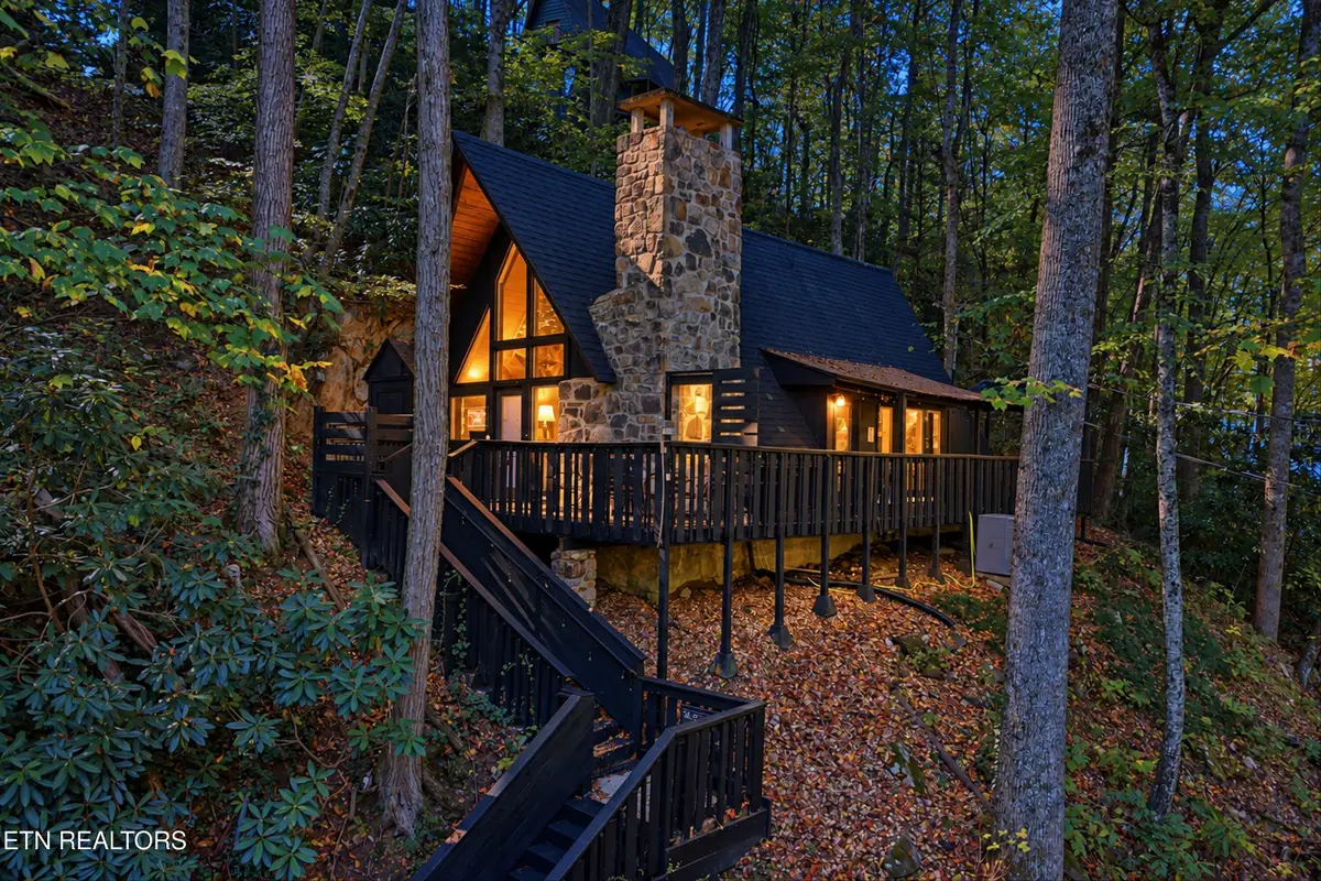 1161 Ski Mountain Rd, Gatlinburg, TN 37738 - #1