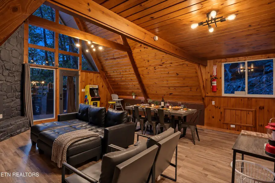 1161 Ski Mountain Rd, Gatlinburg, TN 37738 - #2