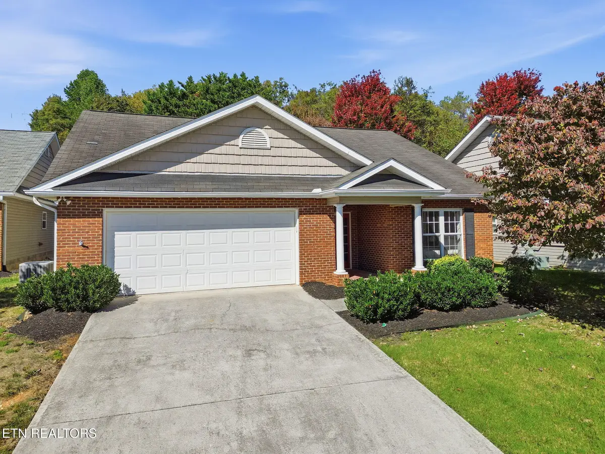 411 Eaton Village, Lenoir City, TN 37771 - #1