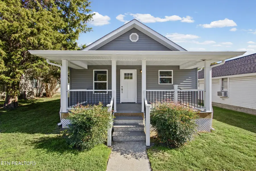 222 Morgan Ave, Harriman, TN 37748 - #2