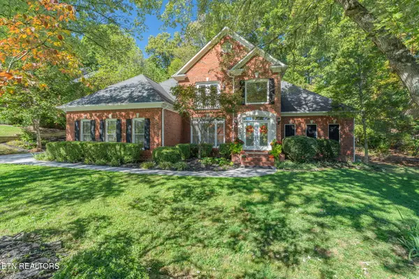 130 Cardinal View Court, Lenoir City, TN 37772