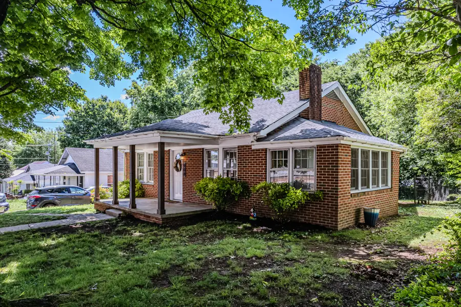 908 E Madison Avenue, Athens, TN 37303 - #2