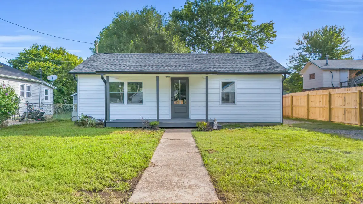 676 W Rhea Avenue, Spring City, TN 37381 - Image #1