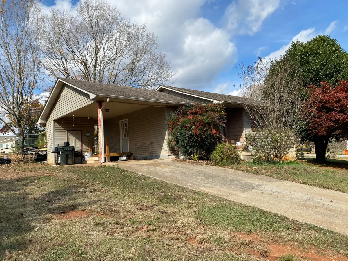 102 County Road 143, Riceville, TN 37370 - Image #1