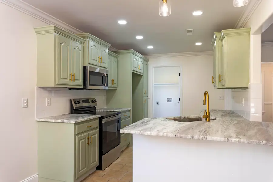 7555 Pfizer Drive, Ooltewah, TN 37363 - Image #3