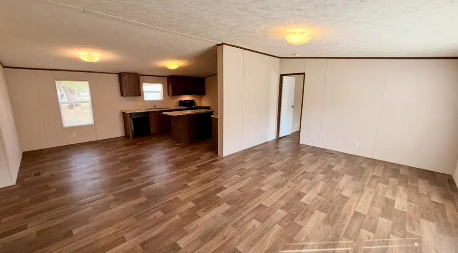 662 Piccadilly Avenue, Spring City, TN 37381 - Image #2